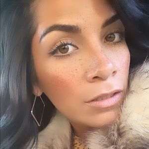 Meet your Posher, Tami